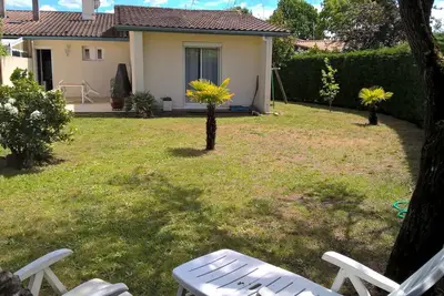 Image de Maison à Le Teich Bassin d'Arcachon 100 m2 Jard clos 400m2. 3 ch. 5 pers