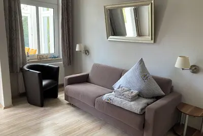 Image de 4 roseraie - appartement avec jardin d'hiver et terrasse