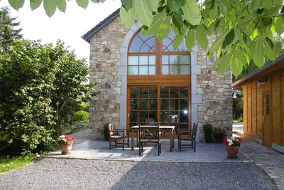 Image de Aux Deux Bouleaux - Cottage au bord de l'étang