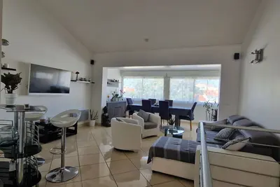 Image de ✨Villa 100m² tout confort à 100m de la plage 🏖️ (clim, Wifi, suite parentale. . )