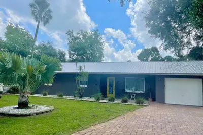 Image de Nouveau! Élégant Beach Cottage 3 chambres à coucher maison! Étapes à suivre pour Intracoastal Fl!