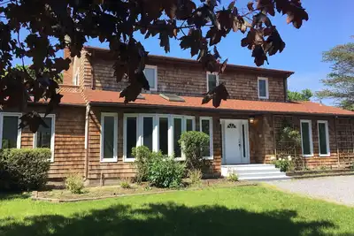 Image de Cadre semblable à un parc, piscine, immense terrasse
