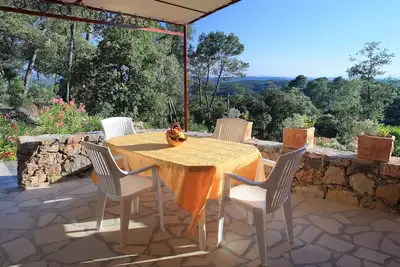 villa nassalia appartement 4 personnes - Tournesol