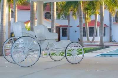 Image de Bungalow charmant, propre et confortable dans une villa mexicaine