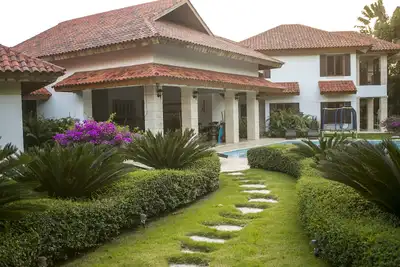 Image de Villa de luxe de 5 chambres à Sea Horse Ranch Resort