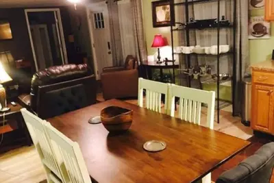Image de Spacieux, confortable et privé 3 chambres