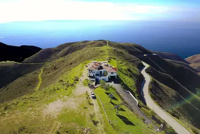 Image de Malibu Luxury Ocean Retreat. Nous avons survécu aux incendies et sommes pleinement opérationnels!