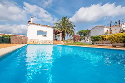 Image de Club Villamar - Une villa de famille espagnole et agréable avec une grande piscine privée, qui se. . .
