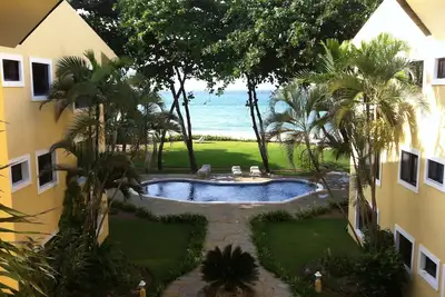 Image de 3bd Oceanfront Condo Avec Vue sur Mer, Piscine, Sur Sandy Beach!
