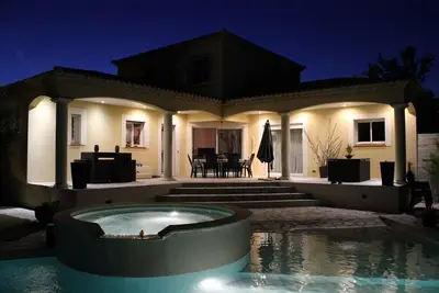 Image de Villa secteur Pic St Loup Montpelier, 10 min A9, 170m², piscine, 10 couchages