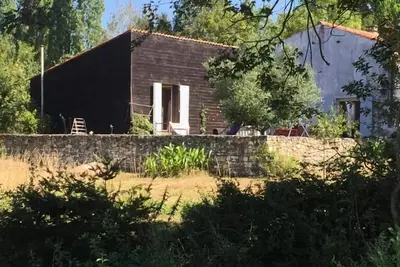 Image de maison charentaise avec piscine privée chauffée