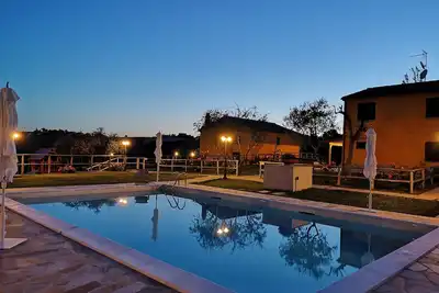 Image de Montenovo Country House: Maison Moderne 20% de réduction 01/09 - 31/10