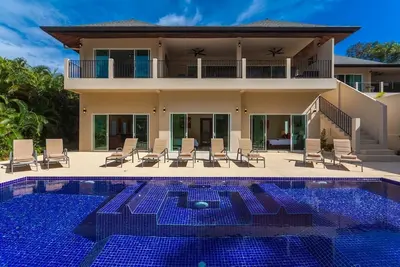 Image de Ivory: 7 Bdrms, piscine, Nr Beach pour 18 personnes