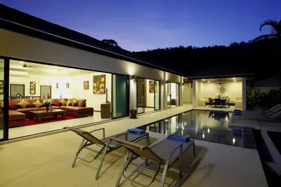 Image de Ruby: 3 B / Rms, piscine, Nr Beach pour 7 personnes