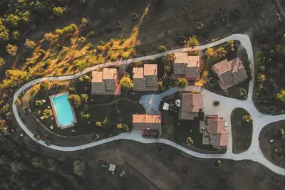 Image de Maison de vacances pour 8/12 personnes avec piscine panoramique entre l'Ombrie et la Toscane