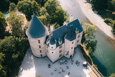 Louez un château français unique pour vos vacances en famille