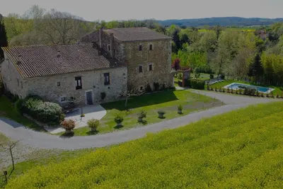 Image de Mas Riera Spectacular MASÍA près de Besalú pour 14 personnes
