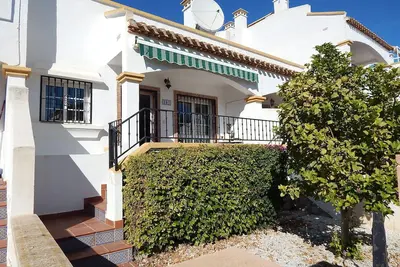 Image de Overlooking communal pool, all day sunshine, free wi-fi, Los Dolses