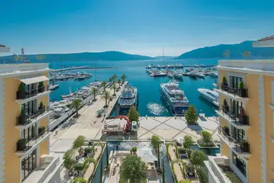 Image de Penthouse Regent de luxe avec vue sur la mer et la montagne pour 6 personnes