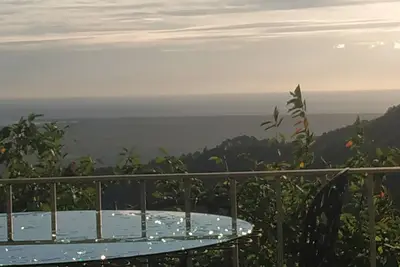Image de Maison de Village entre mer et montagne
