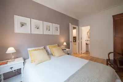 Alfama Bright Apartment