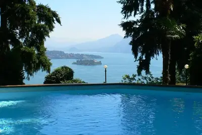 Image de Magnifique appartement dans une villa de prestige Art Nouveau avec piscine et superbe vue sur le lac