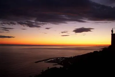 Image de Maison dans la vieille ville: belle vue sur la mer avec une grande terrasse de vie