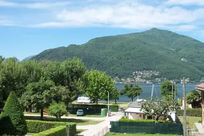 Image de appartement de 2 chambres à seulement 100 mètres de la plage et de la promenade