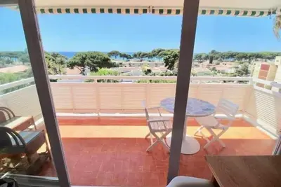 Image de Appartement pour 4 personnes terrasse vue mer Plage de Cambrils a 230m