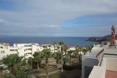 Image de Tres Beau Duplex Avec Vue Mer Dans Residence Calme Avec Piscine