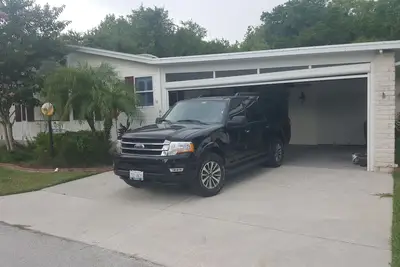 Image de Communauté de golf gated, maison spacieuse et tranquille