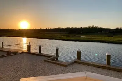 Image de Spacieux, Maison Bord de l'eau À Bayville, Nj