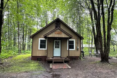 Image de Chalet confortable - North Osceola, Ny, camping, détente, chasse, pêche, bois