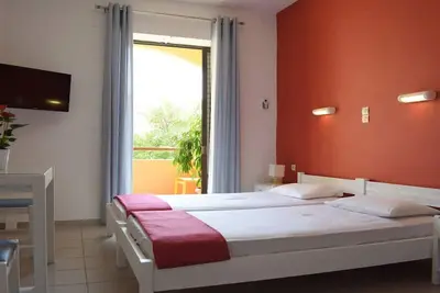 Image de Appartements sélectionnés pour les vacances d'été à côté de la mer Égée
