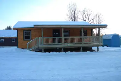Image de Cabin on Snowmobile trail un début et une fin parfaits pour une escapade parfaite