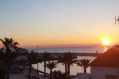 Appartement exclusif et luxueux 3 lit sur le front de mer