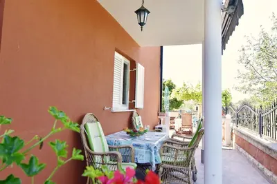 Image de Appartement idyllique à Valizza-Umag entouré de verdure, climatisé, WiFi