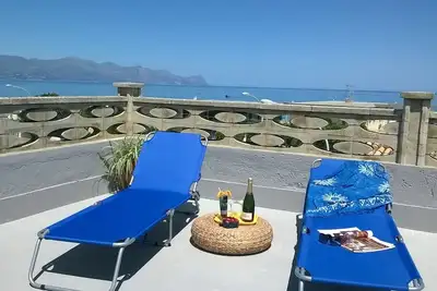 Location à un pas de mar- vacances à la mer Pratique