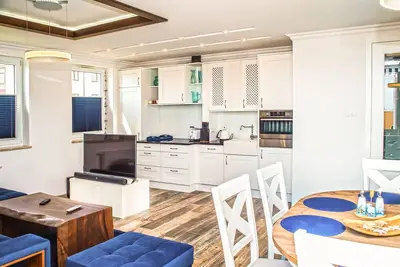 Image de Appartement Blue Fin 78m2, 6pax, Internet, Terrasse, Parking, Ascenseur, Ac