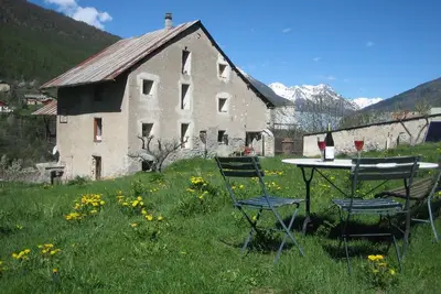 Image de magnifique chalet rénové pour 10 + 3 enfants