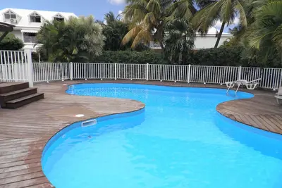 Image de \"welcome on board\" apartment T3, swimming pool, close to the beach