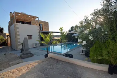 Image de Villa vue mer, 1, 5 km des plages, piscine privée et chauffée (option).