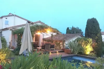 Image de villa Mas Mireio, piscine-jacuzzi, terrasses, jardin, 3 chambres climatisées.