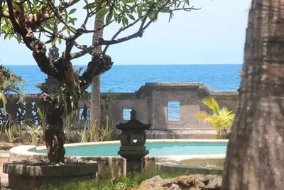 Image de Villa de luxe sur la plage à Lovina Beach Bali