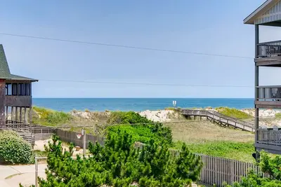 Image de Maison de rêve semi-bord de mer w / Pool, bain à remous, Boardwalk à la plage, Dog-Friendly