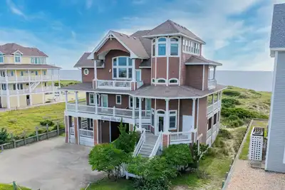 Image de Bord de l'océan Hatteras Hideaway w / ascenseur, piscine, bain à remous, salle de jeux, Dog-Friendly