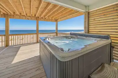 Image de Des vues spectaculaires! Oceanfront in Avon-Hot Tub, salle de jeux, monte-bagages, piscine