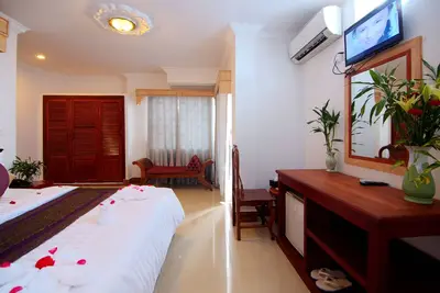 Image de Chambre King ou Lits Jumeaux de Tareach Angkor Villa