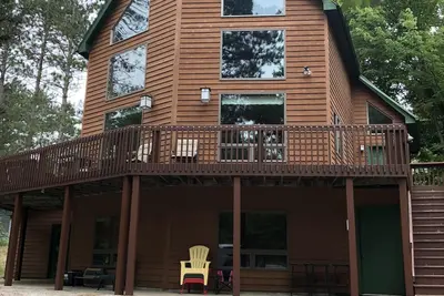 Image de Grande maison familiale sur le trou 8 du parcours de golf Betsie de Crystal Mountain