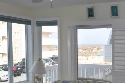 Image de Vue sur la mer, unité d'extrémité au premier niveau, parking couvert, linge de maison inclus Unité 1